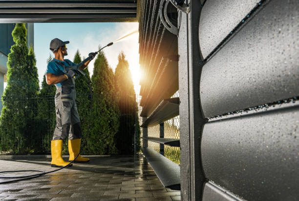 Best Animal Enclosure Cleaning  in Tuckerton, NJ